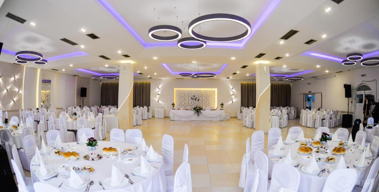 Hotel Dijana Pirot Zewnętrze zdjęcie