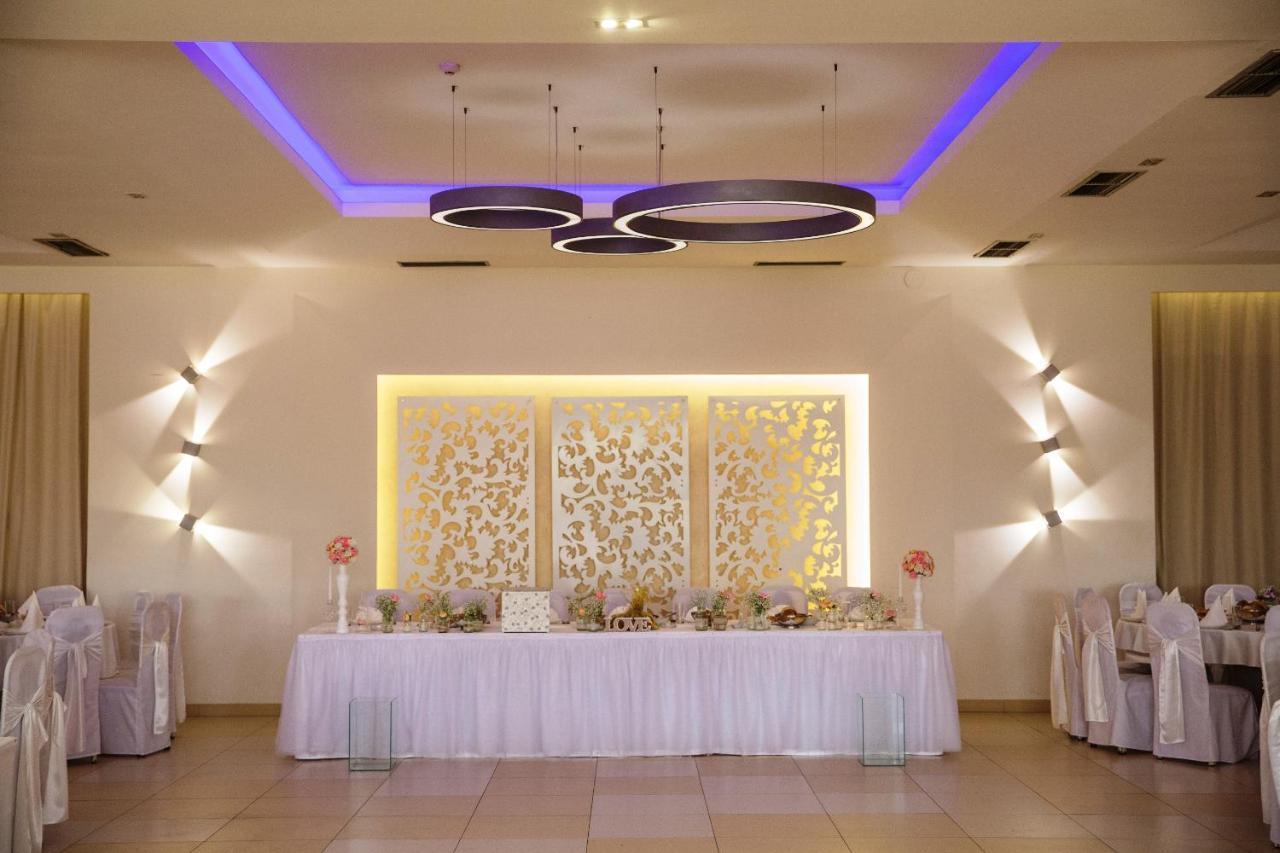 Hotel Dijana Pirot Zewnętrze zdjęcie